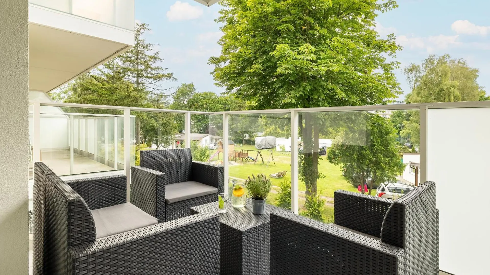 Stylowe Apartamenty Z Parkingiem I Balkonem W Kolobrzegu By Noclegi Renters
